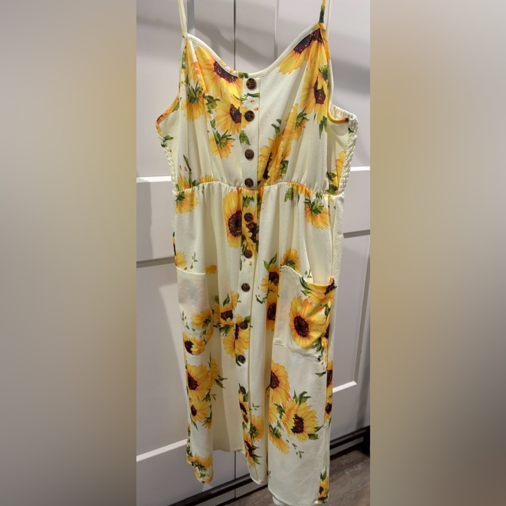 Sunflower Print Button-Down Dress xxl new never used